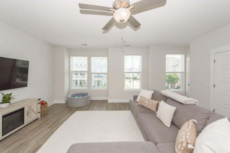 1665 Indy Drive Photo 18