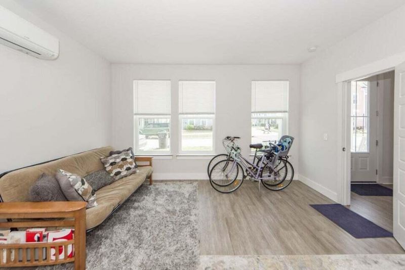 1665 Indy Drive Photo 6