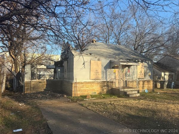 1171 N Columbia Place , Tulsa, OK 74110
