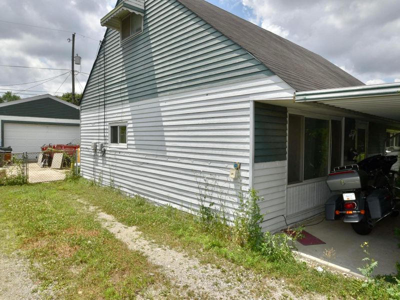 4027 Rickenbacker Avenue , Columbus, OH 43213 Photo 2