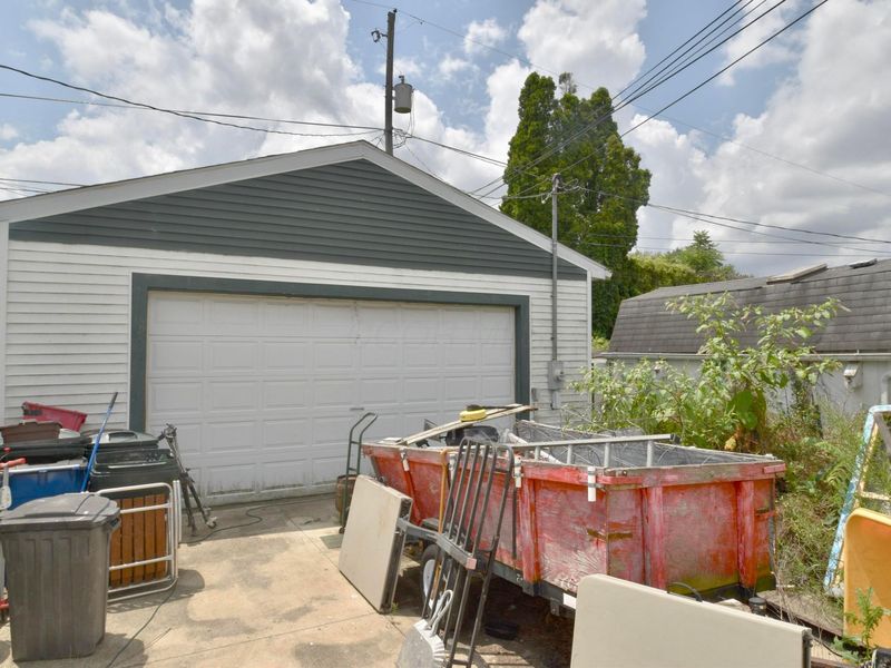 4027 Rickenbacker Avenue , Columbus, OH 43213 Photo 3
