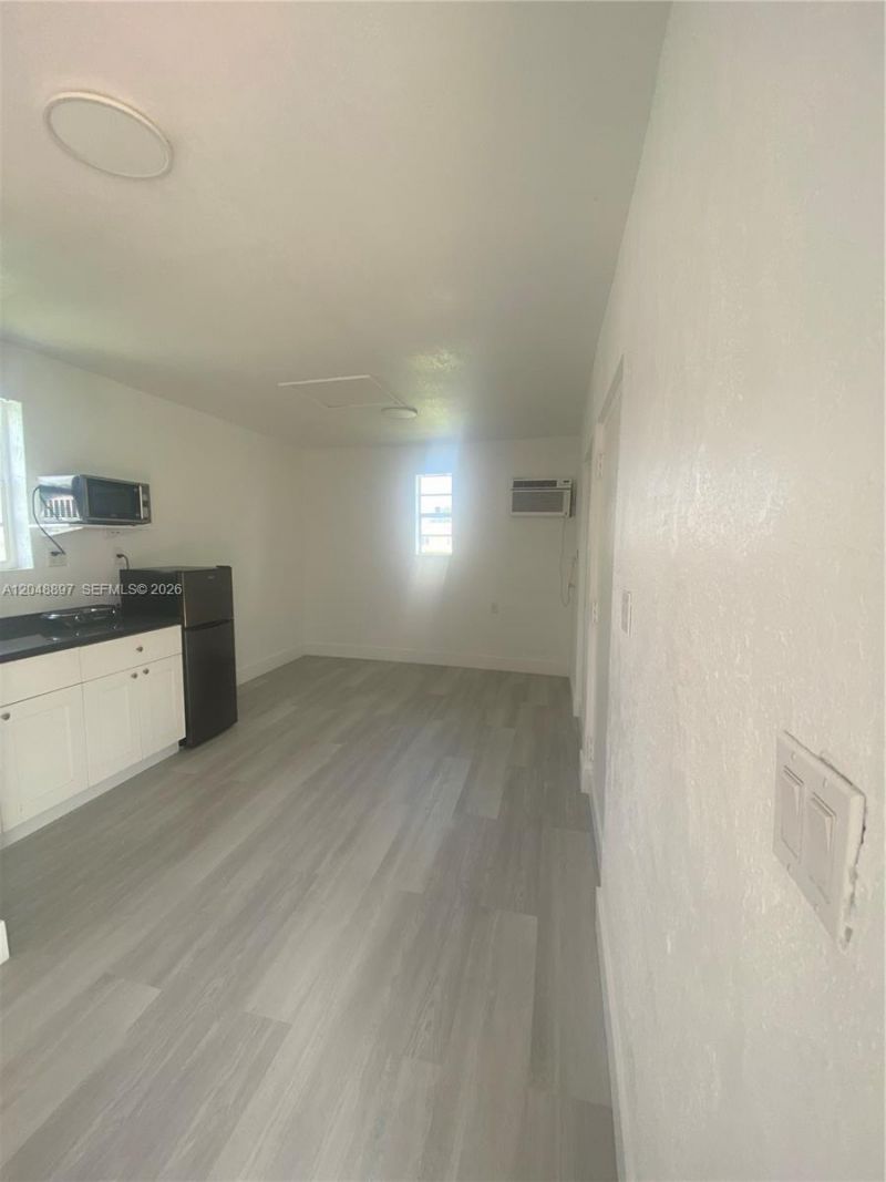 15130 Tyler St , Unit Back, Miami, FL 33176 Photo