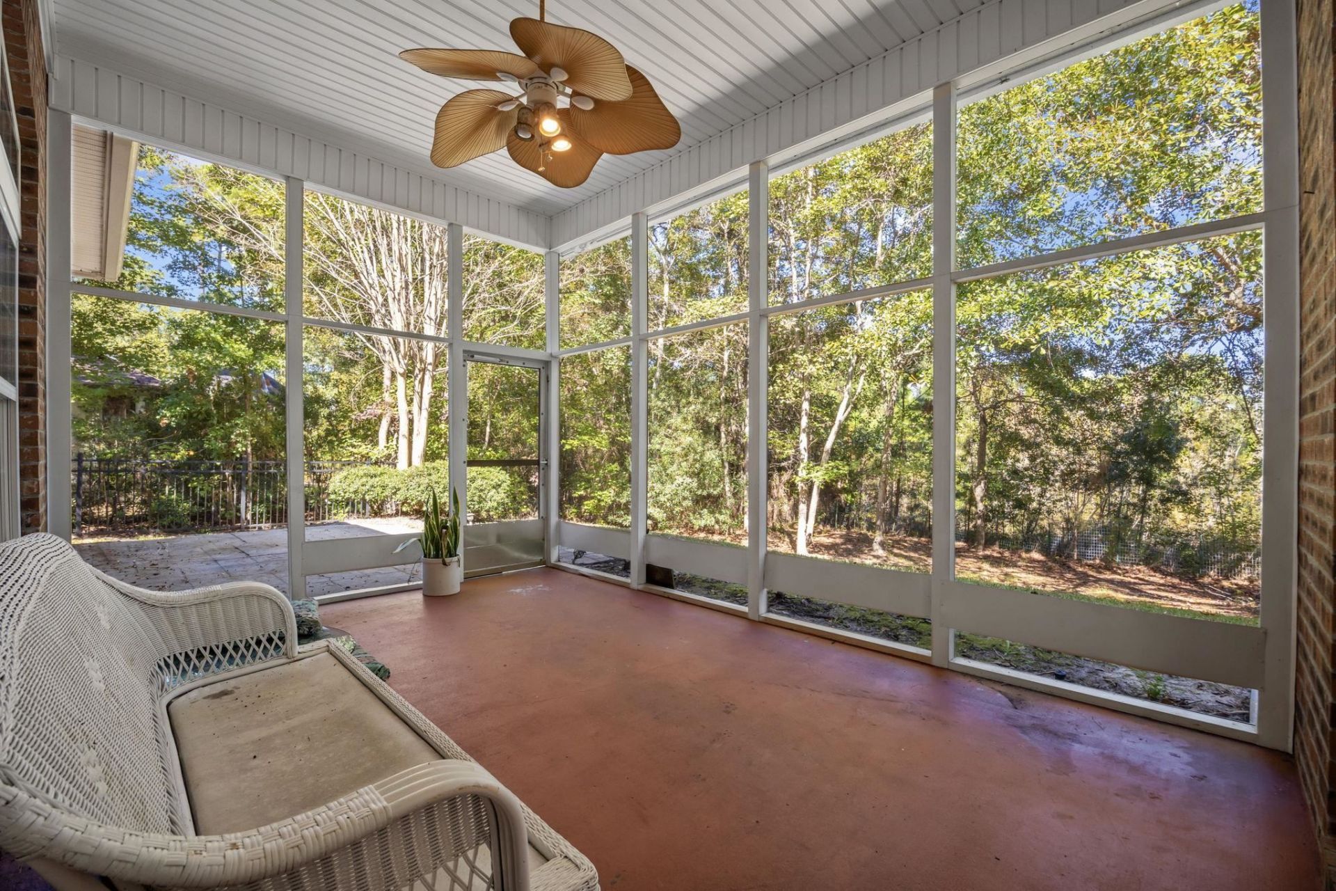 4357 Parkland Dr.  Photo 38