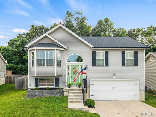 1679 Waters Edge Way, Pevely, MO 63070