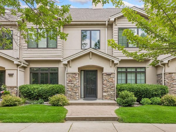 519 Willoughby Way W, Minnetonka, MN 55305