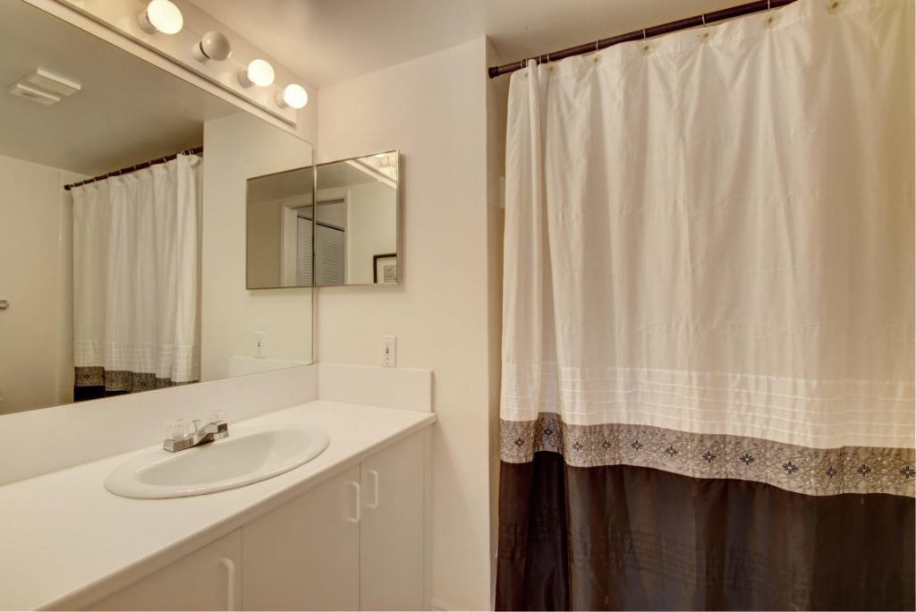135 Yacht Club Way, Unit 207, Hypoluxo, FL 33462 Photo