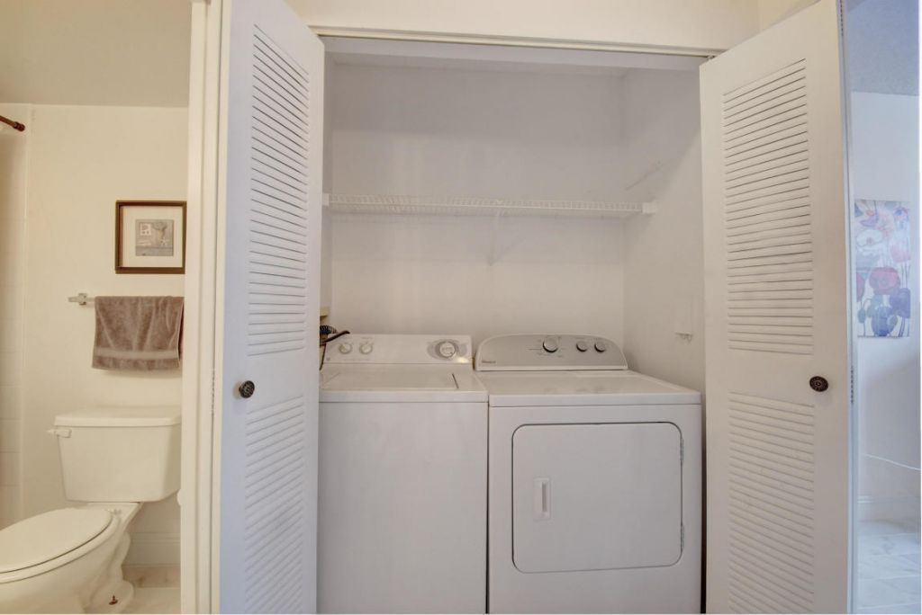 135 Yacht Club Way, Unit 207, Hypoluxo, FL 33462 Photo