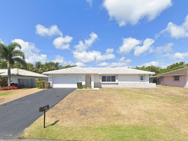 4881 NW 5th Lane, Boca Raton, FL 33431