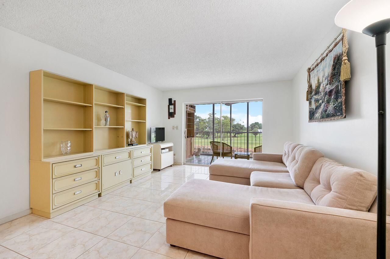 7807 Golf Cir Drive, Margate, FL 33063 Photo