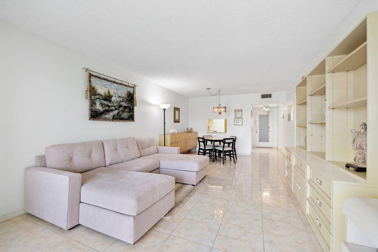 7807 Golf Cir Drive, Margate, FL 33063 Photo