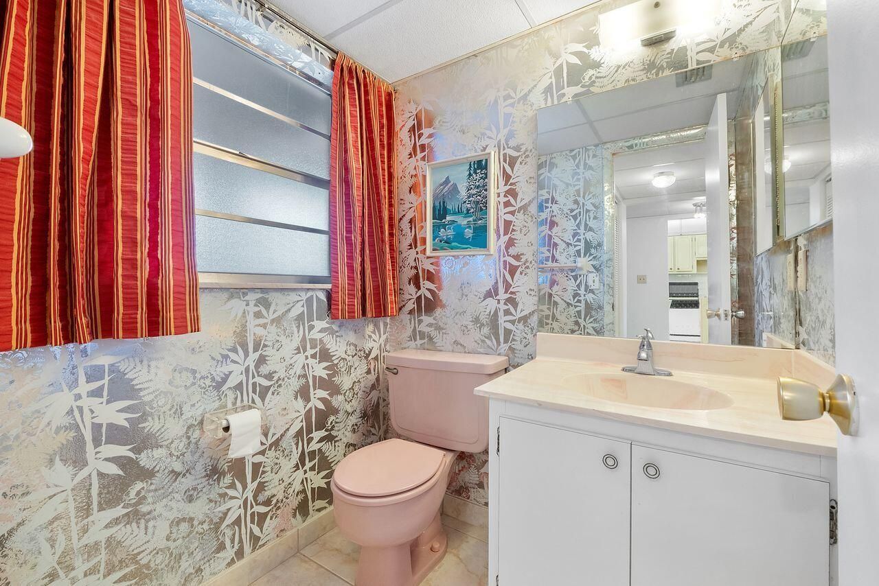 7807 Golf Cir Drive, Margate, FL 33063 Photo