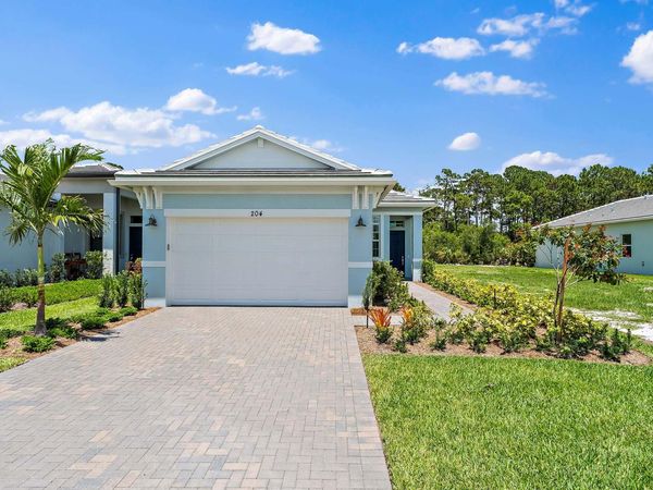 204 SE Via Sangro, Port St. Lucie, FL 34952