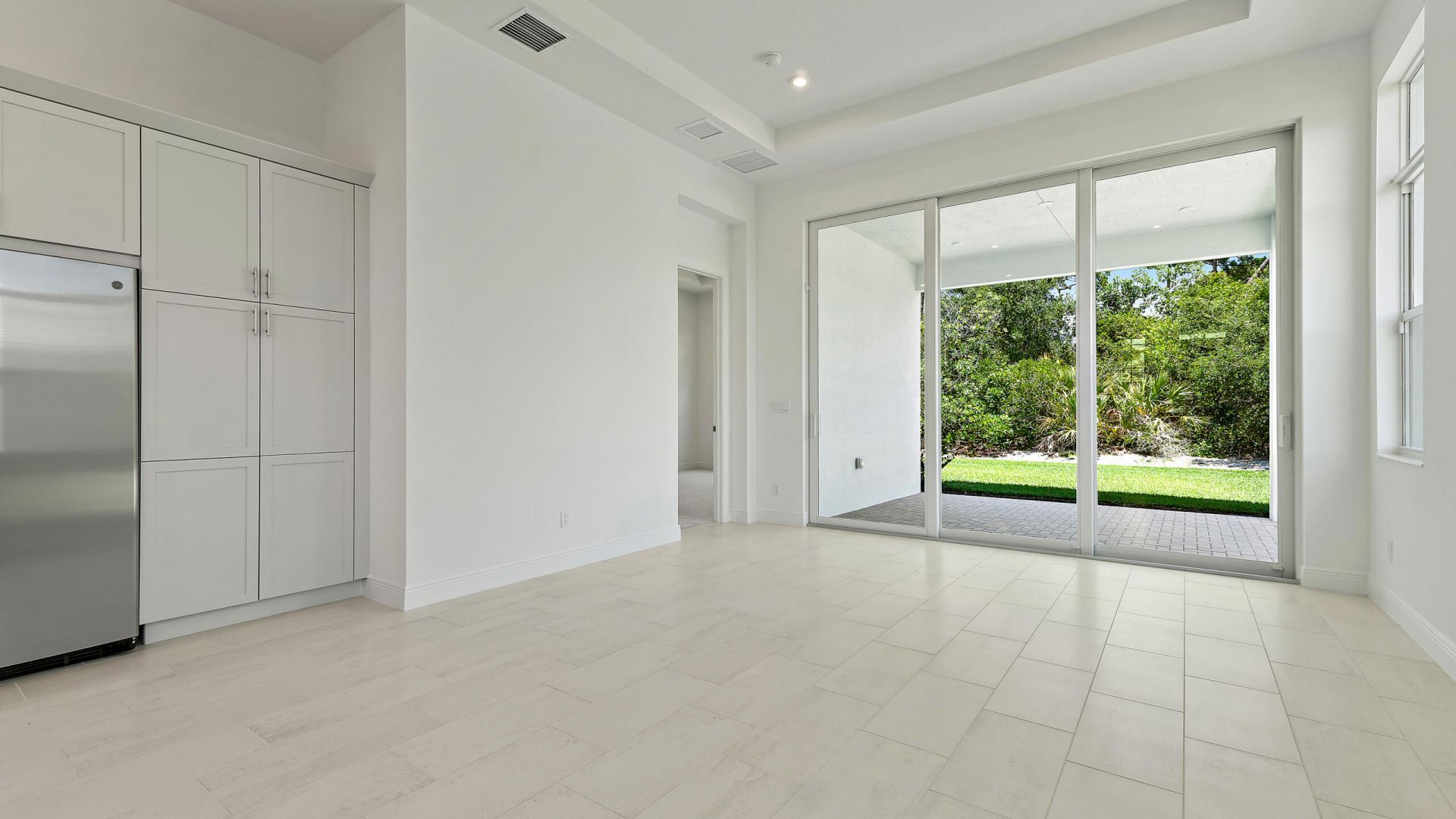 204 SE Via Sangro, Port Saint Lucie, FL 34952 Photo