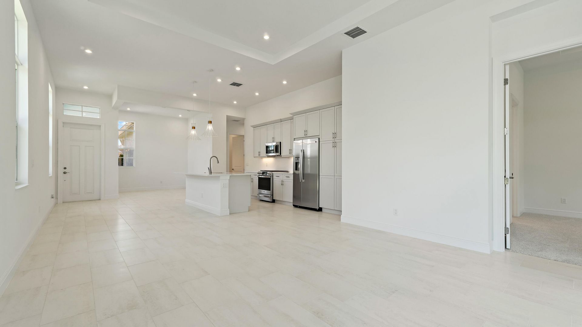 204 SE Via Sangro, Port Saint Lucie, FL 34952 Photo