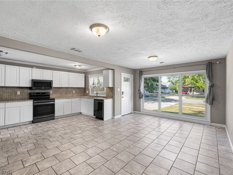 6531 Denison Boulevard, Parma Heights, OH 44130 Photo 3