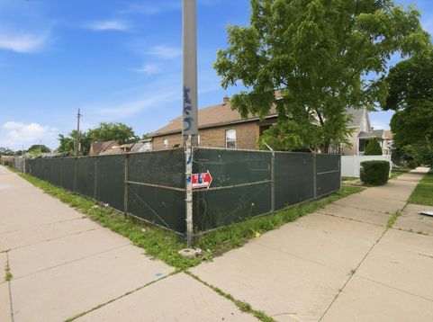 Main Photo