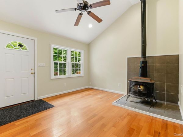 44 Cooper Road, Monroe, NY 10950