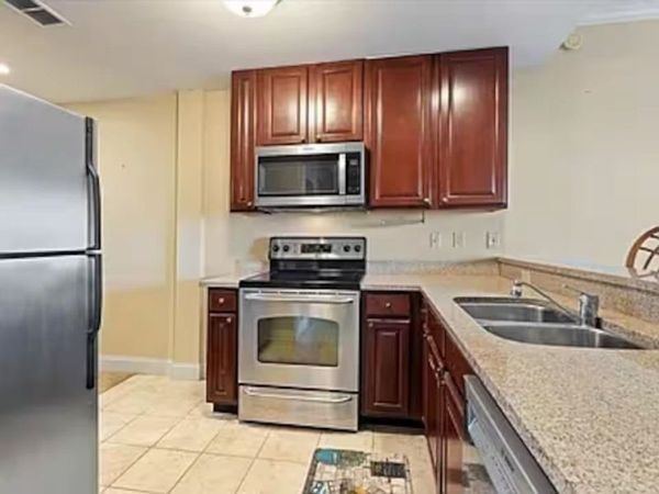 215 W College Avenue , Unit 604, Tallahassee, FL 32301