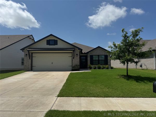 13008 E 125th Place N, Collinsville, OK 74021
