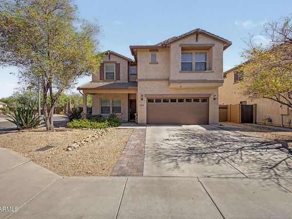 2519 W LUCIA Drive, Phoenix, AZ 85085