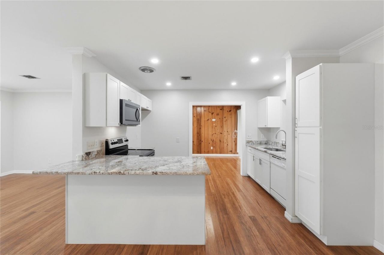 1475 S Lake Howard Drive , Winter Haven, FL 33880 Photo