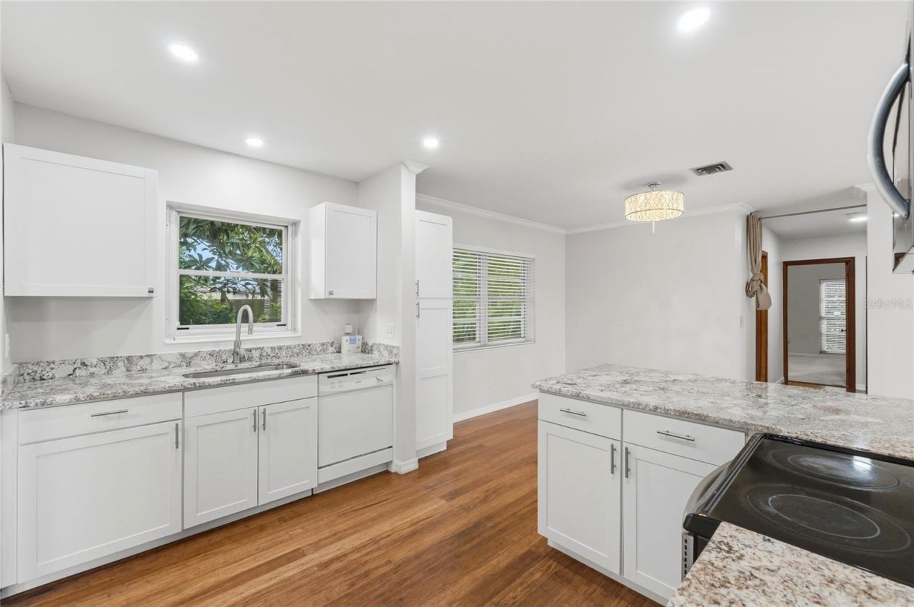 1475 S Lake Howard Drive , Winter Haven, FL 33880 Photo