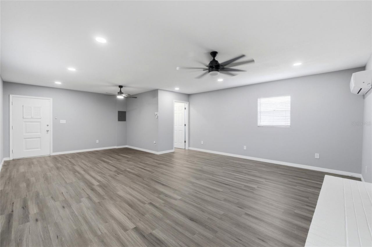 1475 S Lake Howard Drive , Winter Haven, FL 33880 Photo
