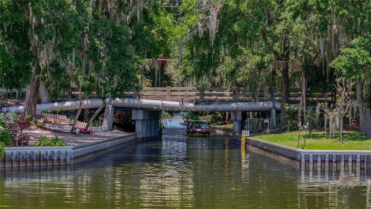 1475 S Lake Howard Drive , Winter Haven, FL 33880 Photo