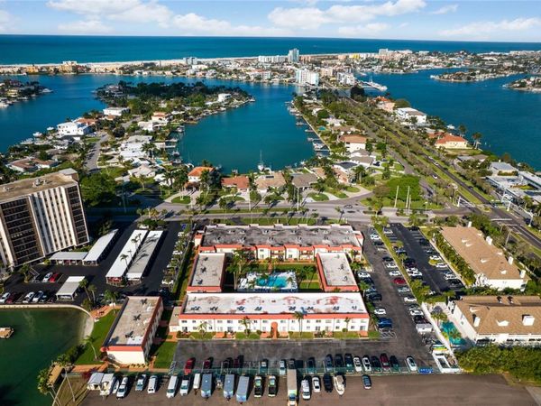 10365 PARADISE BOULEVARD , Unit 16, TREASURE ISLAND, FL 33706