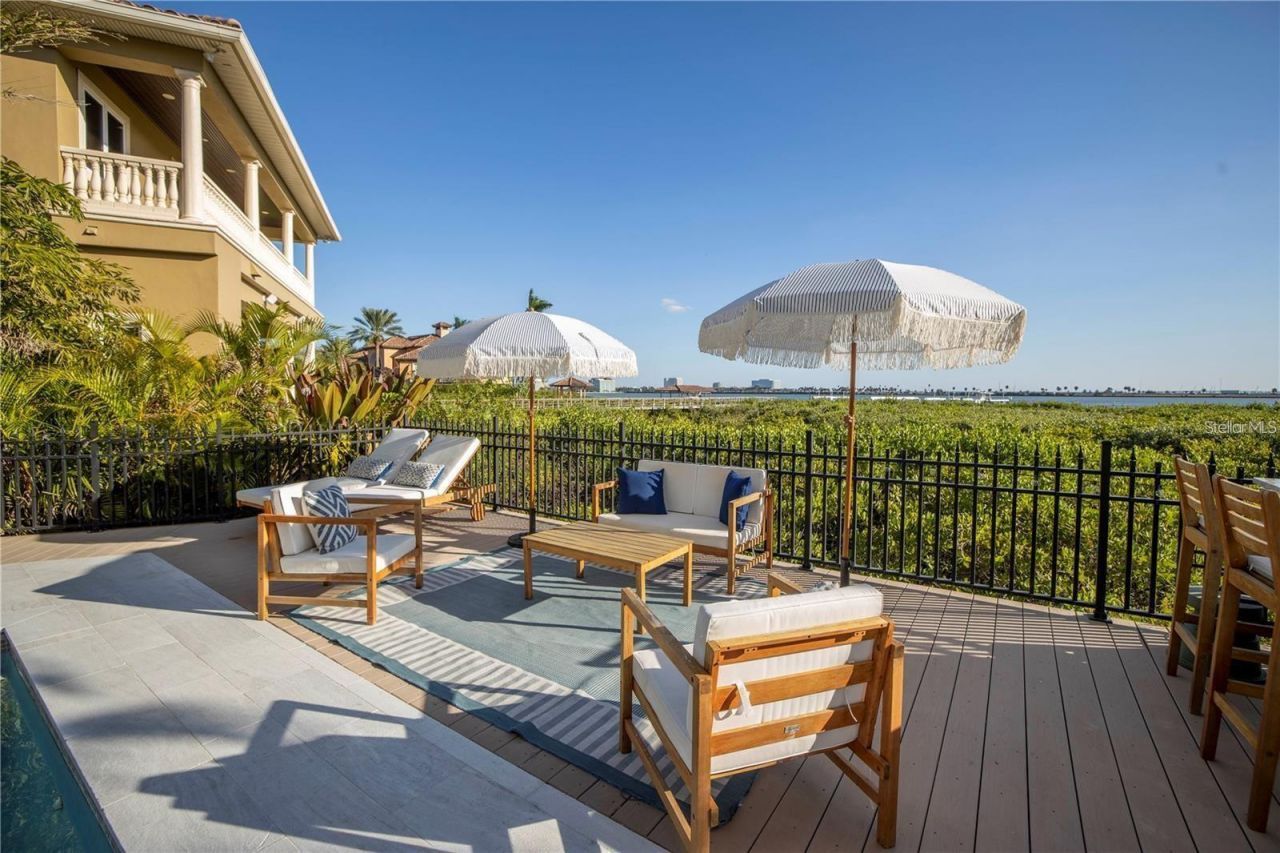 4133 Causeway Vista Drive, Tampa, FL 33615 Photo