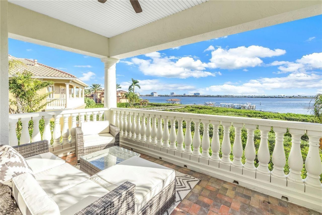 4133 Causeway Vista Drive, Tampa, FL 33615 Photo