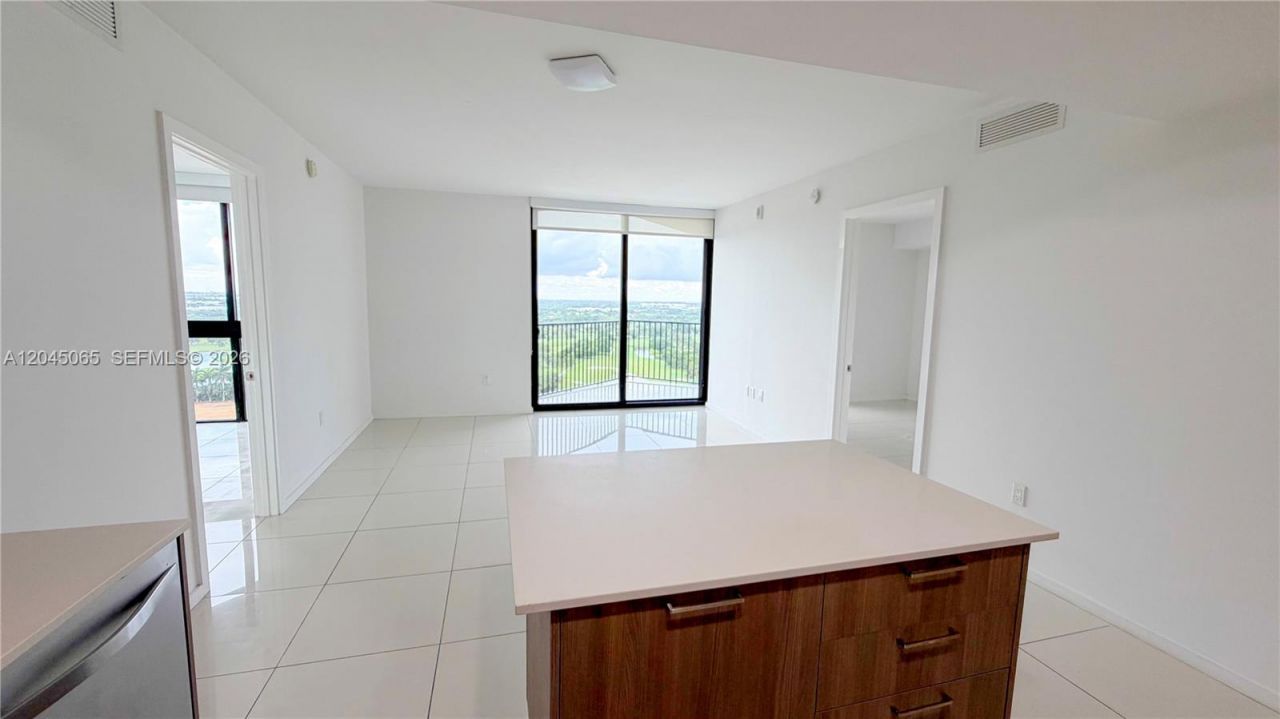 5252 NW 85th Ave, Unit 1804, Doral, FL 33166 Photo
