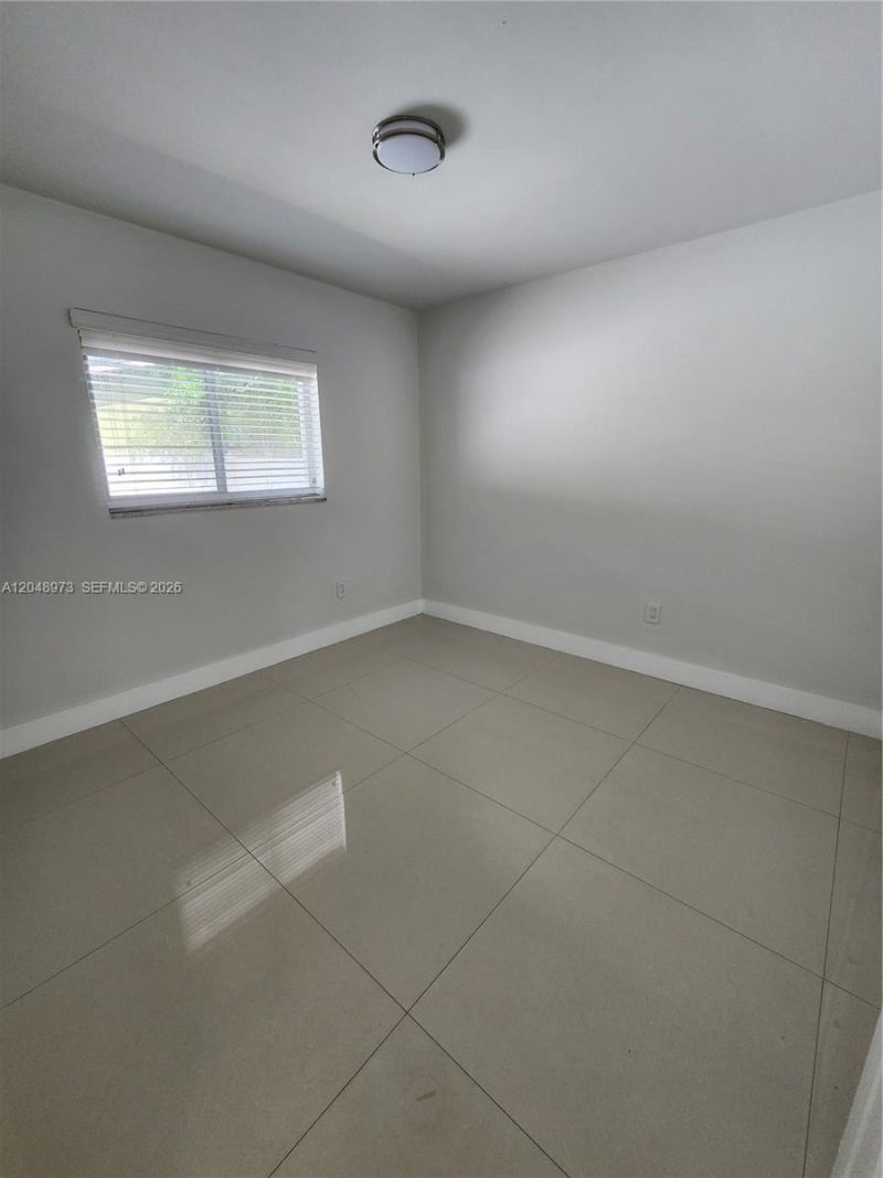 1097 NW 38th St, Miami, FL 33127 Photo