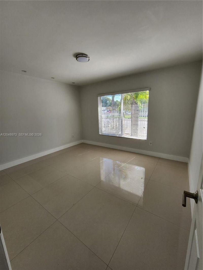 1097 NW 38th St, Miami, FL 33127 Photo