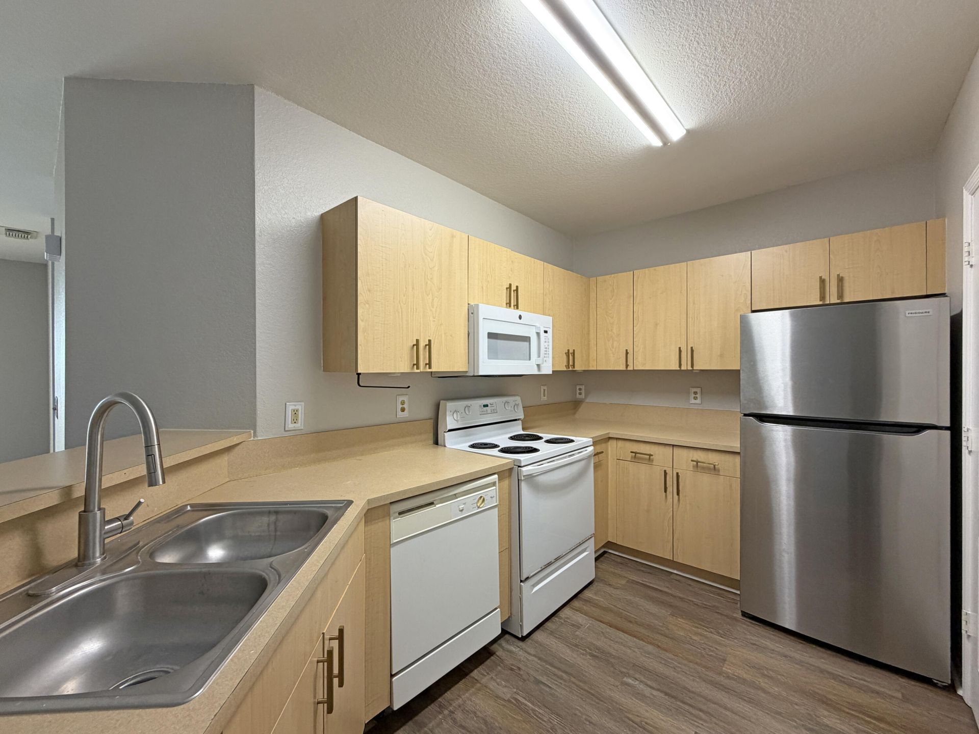 124 SW Peacock Boulevard, Unit 13-206, Port Saint Lucie, FL 34986 Photo