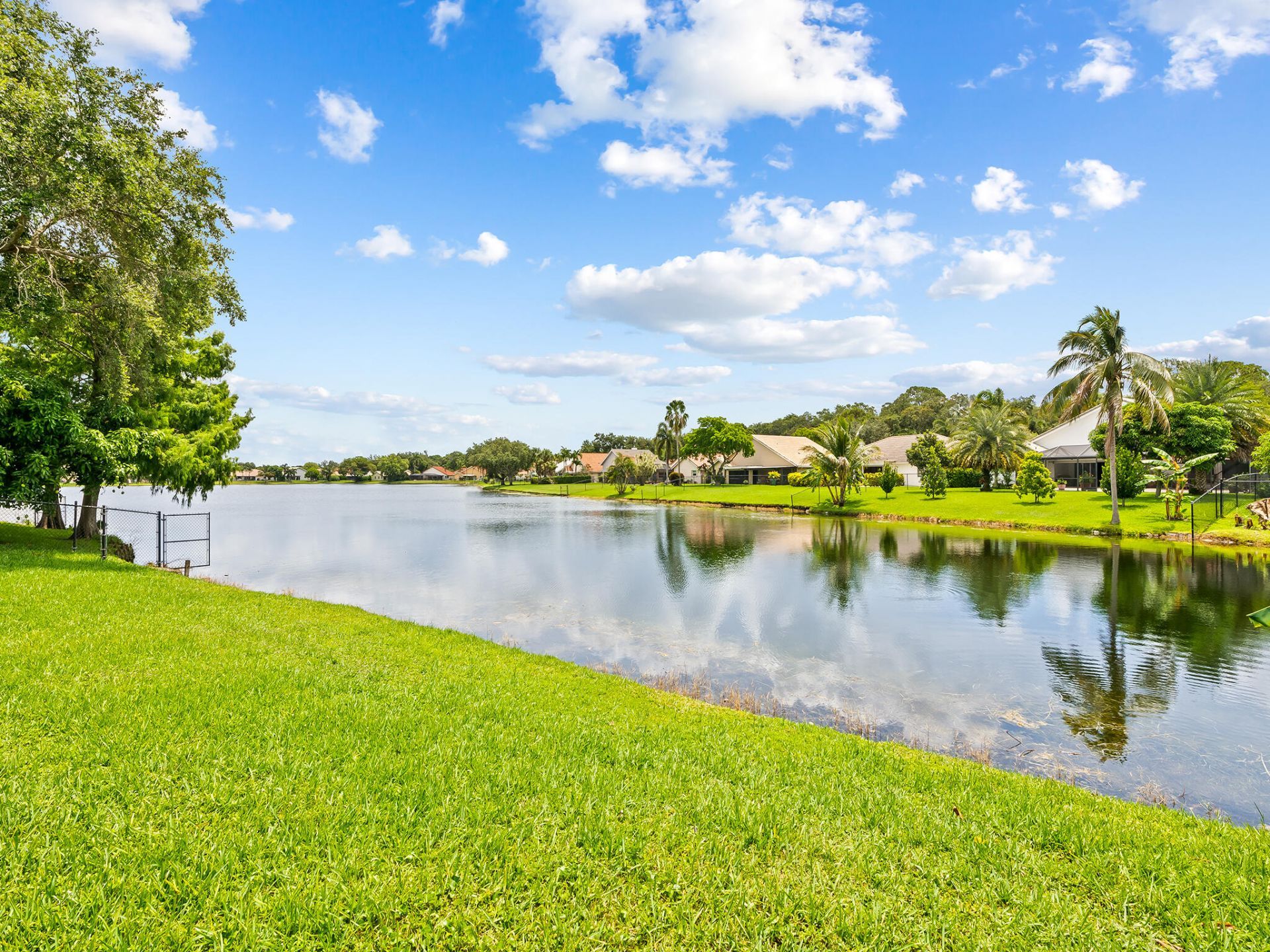 1750 W Oak Knoll Circle, Davie, FL 33324 Photo