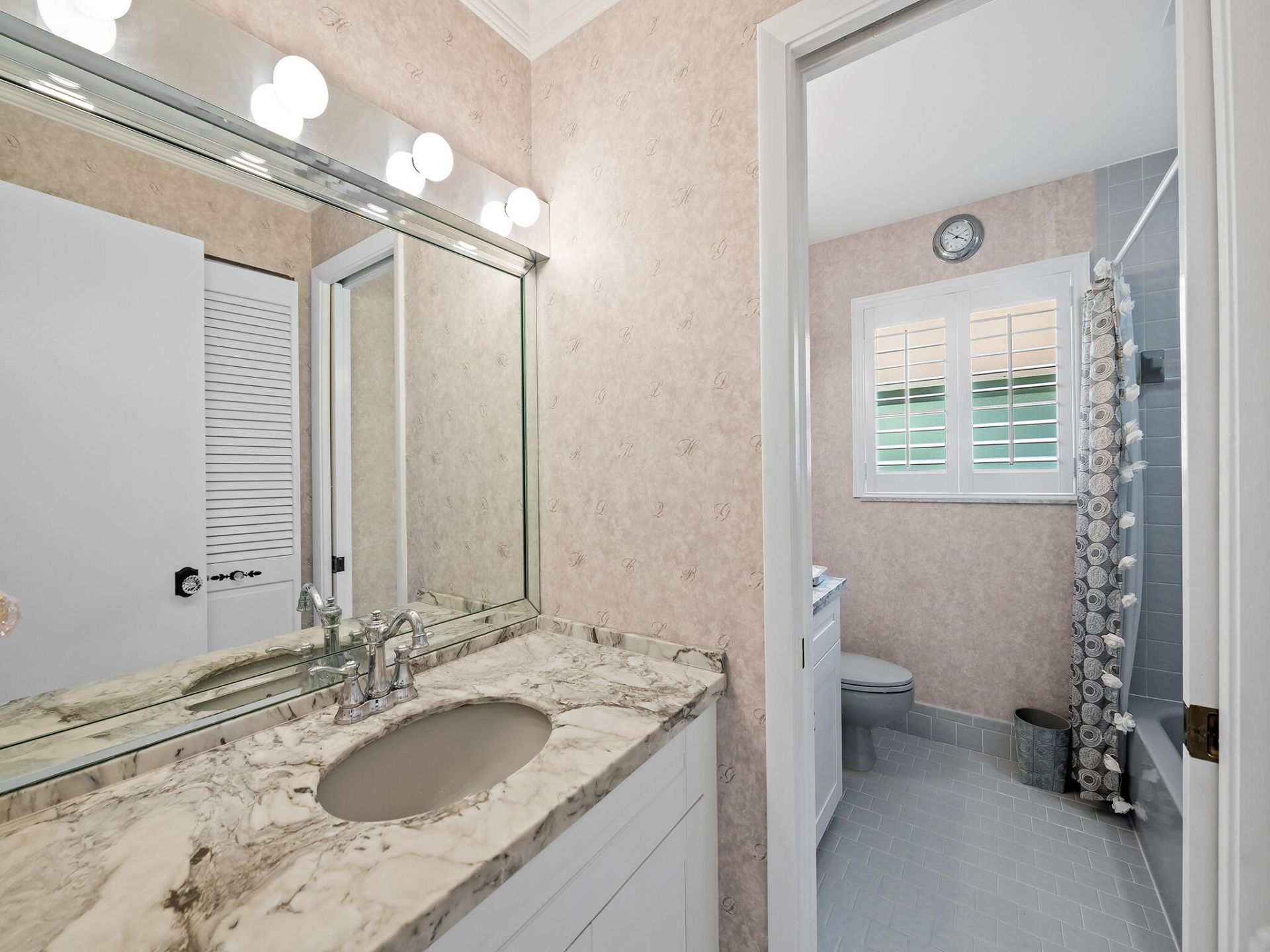 1750 W Oak Knoll Circle, Davie, FL 33324 Photo