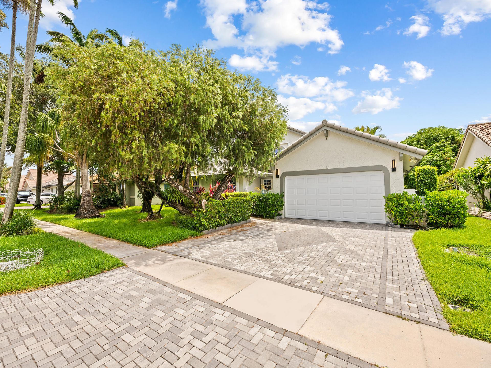 1750 W Oak Knoll Circle, Davie, FL 33324 Photo