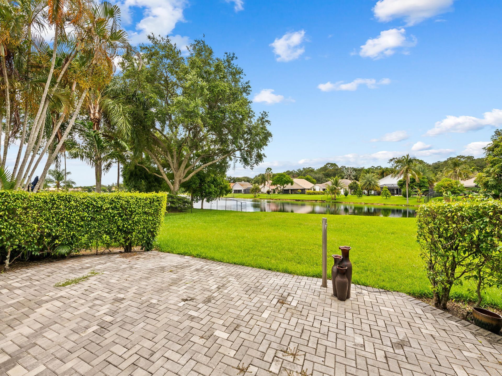 1750 W Oak Knoll Circle, Davie, FL 33324 Photo