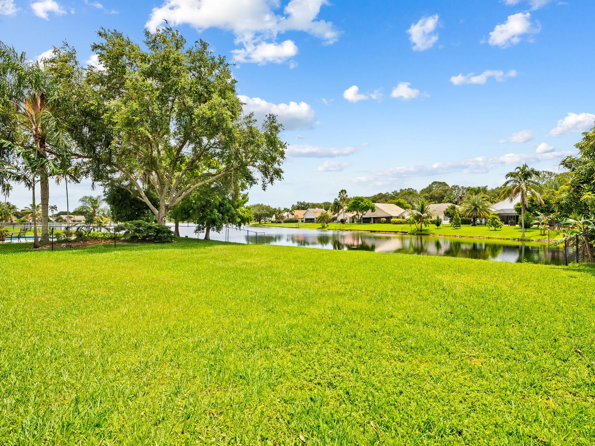 1750 W Oak Knoll Circle, Davie, FL 33324 Photo