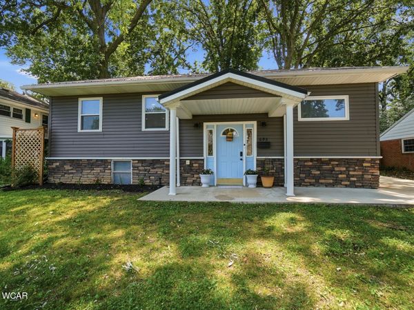 693 W Lane Avenue, Lima, OH 45801