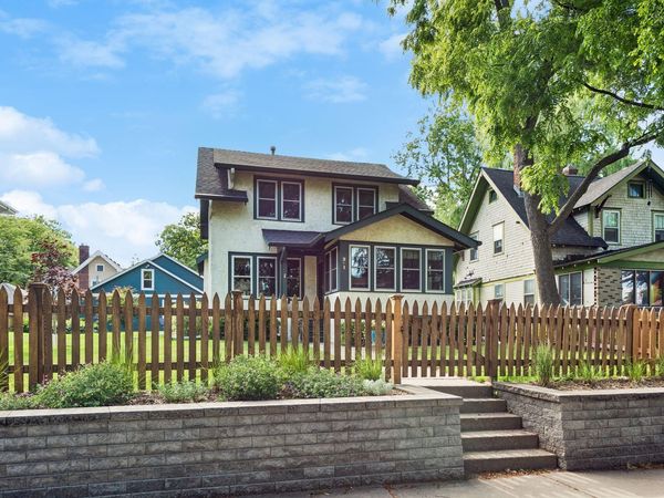 291 Macalester Street , Saint Paul, MN 55105