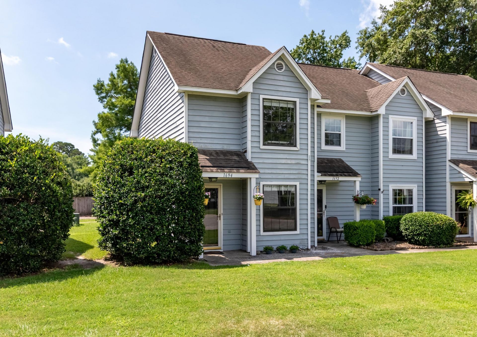 1694 Hunters Run Drive Photo 1