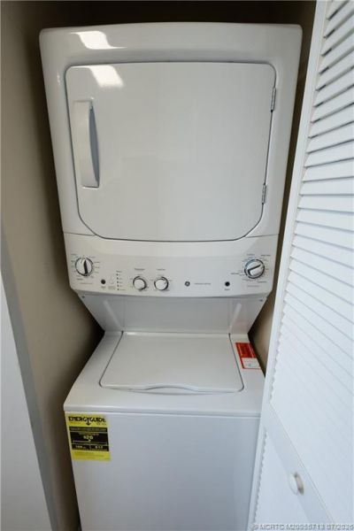101 SE Ocean Boulevard , Unit UN305, Stuart, FL 34994 Photo