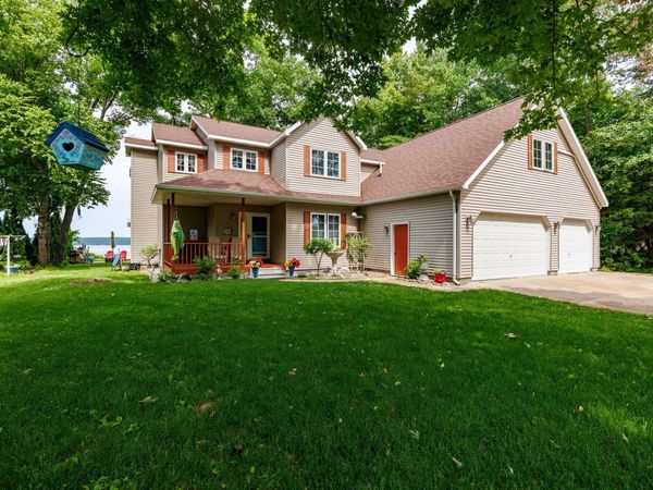 1240 Crist Isle Drive, Cheboygan, MI 49721