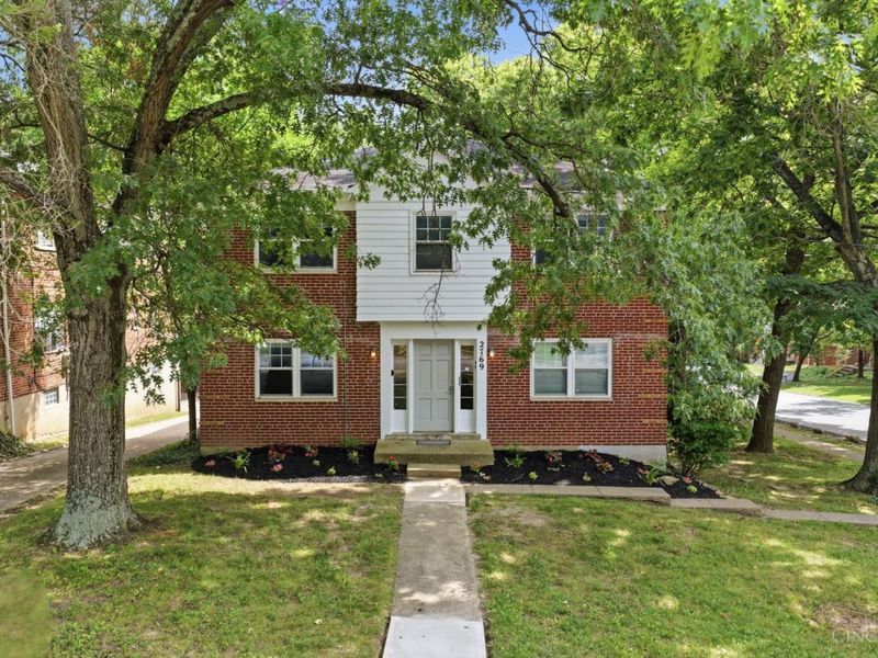 2769 Losantiville Avenue, Cincinnati, OH 45213 Photo 1