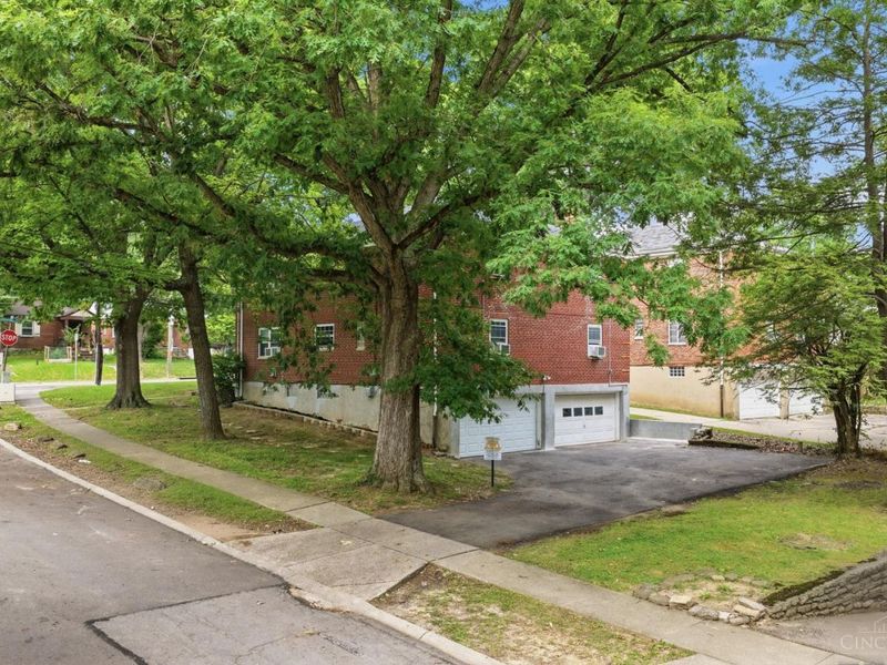 2769 Losantiville Avenue, Cincinnati, OH 45213 Photo 44