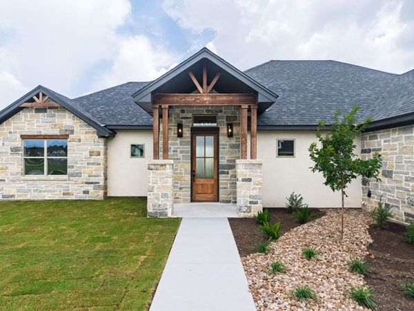 11043 Eagle Walk BLVD , Salado, TX 76571