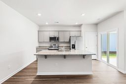 306 Ridley St photo 4
