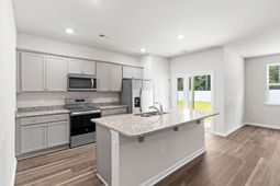 306 Ridley St photo 4